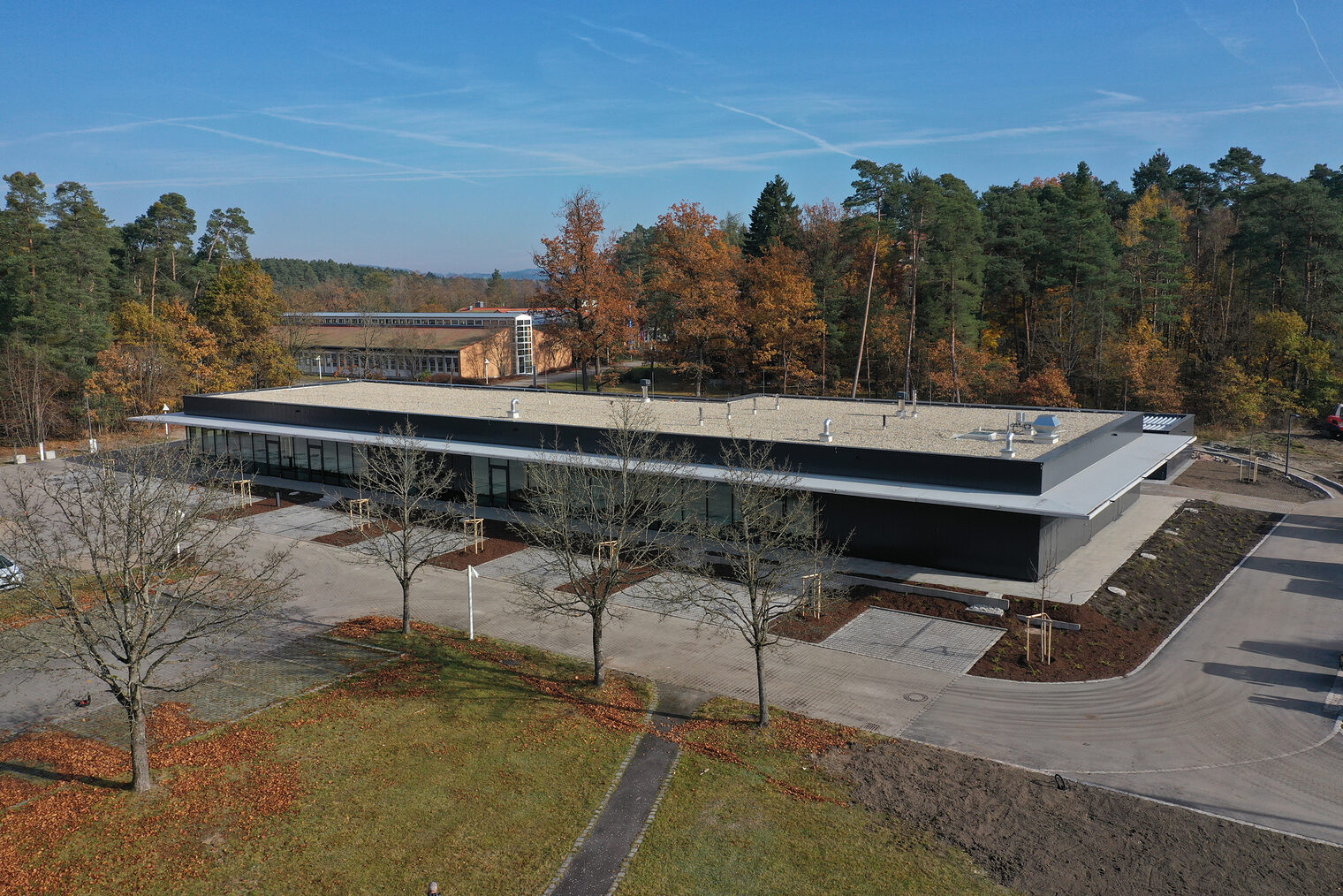 Das neue Kompetenzzentrum für digitale Gebäudetechnik der Handwerkskammer Niederbayern-Oberpfalz am Standort des Bildungszentrums in Schwandorf.